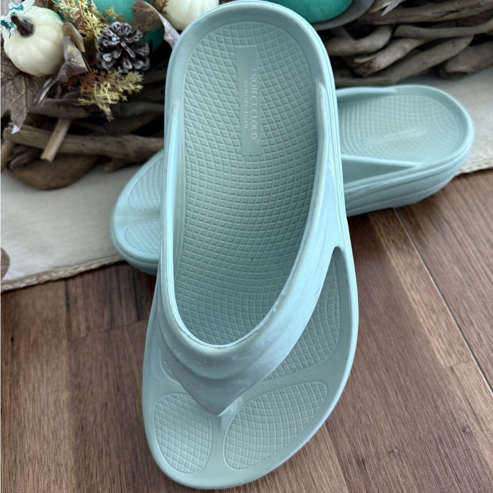 Project Cloud foam Slide Sandals
